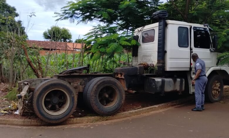 Polícia encontra em Colômbia caminhão roubado em José Bonifácio