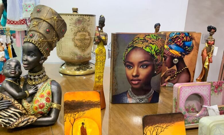 Bazar em prol à Casa Transitória André Luiz no North Shopping