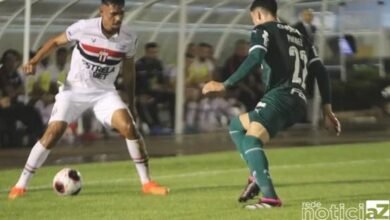 Palmeiras conta com golaço de Raphael Veiga para vencer a primeira no Paulistão