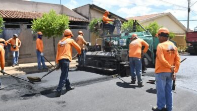 Cerca de 60 ruas e avenidas em diversos bairros de Olímpia e dos distritos recebem novo asfalto
