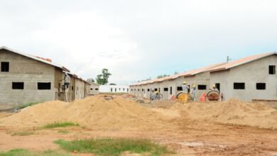 Obras de construção de 31 casas da CDHU, em parceria com a Prefeitura, avançam e atingem 50% de conclusão