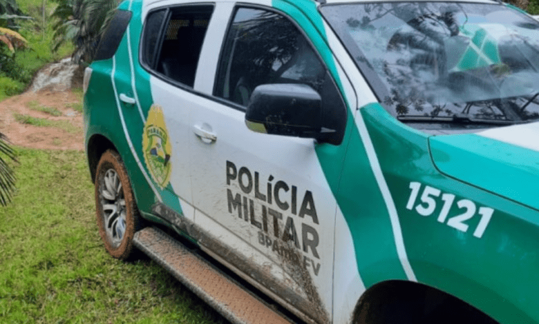 Polícia Ambiental apreende aves silvestres em cativeiro