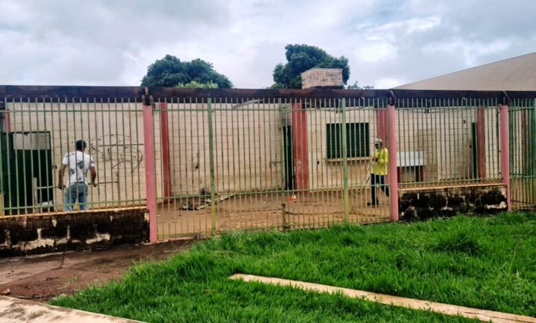 bra de reforma e ampliação da EMEF "Padre Mário Lano" e reforma da CEMEI "Edul L. G. Tavares", através da empresa licitada Brasil Rondon