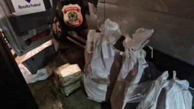 VÍDEO - Polícia e Receita Federal apreendem 70kg de drogas no Porto de Santos