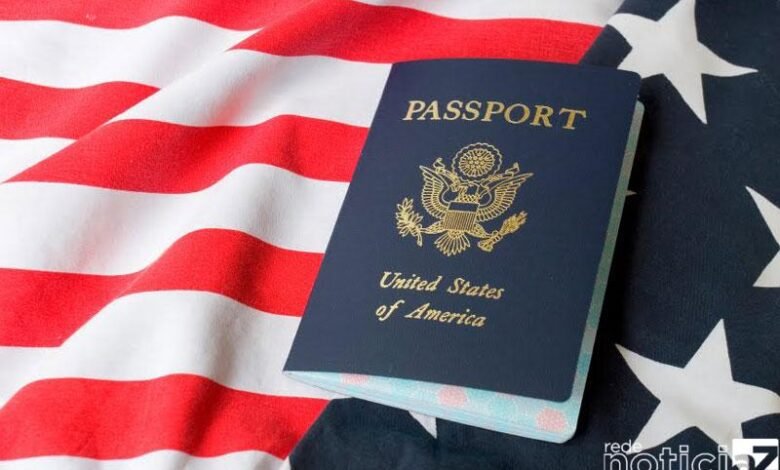 Falsificar documentos para entrar nos Estados Unidos pode resultar em prisão