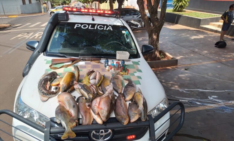 Polícia Ambiental aprende arma e pescador é preso por pesca ilegal