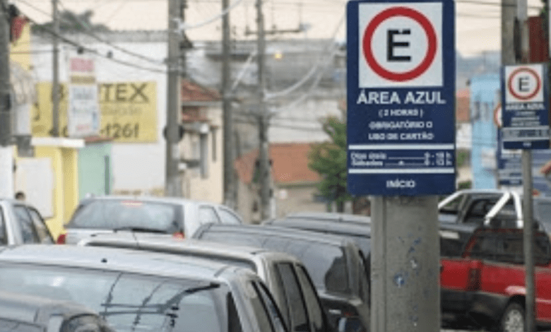 Área Azul é dispensada em centro comercial