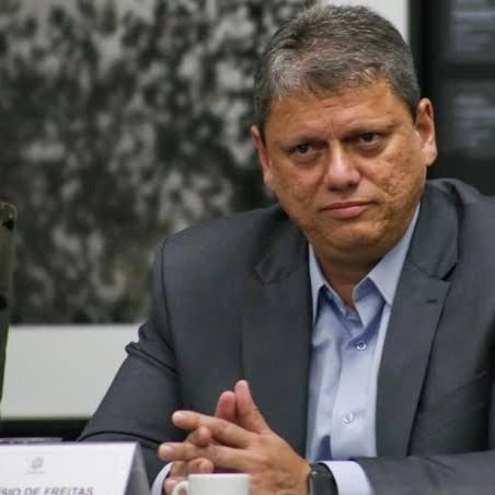 Governador Tarcísio de Freitas inaugura obra em Barretos