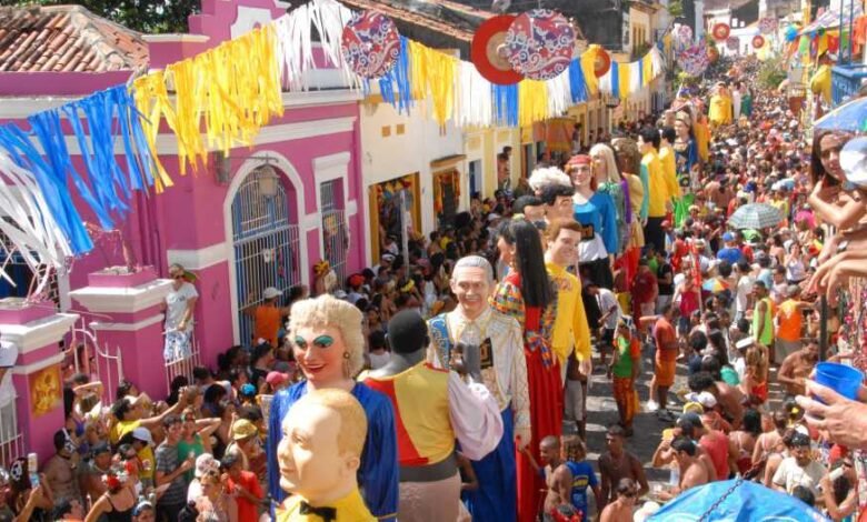 Descubra cinco dicas de curtir o Carnaval sem gastar