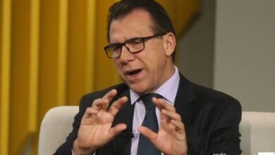 Novo salário mínimo deve ser reajustado a partir de maio, diz ministro