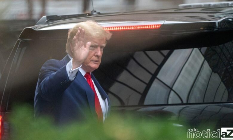 Caso inédito nos EUA, ex-presidente vai sentar-se no banco dos réus