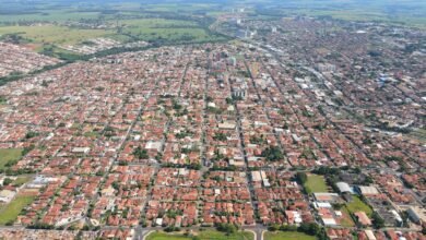 Carnês do IPTU 2023 são entregues nas residências