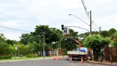 Novo semáforo é instalado em cruzamento de Olímpia