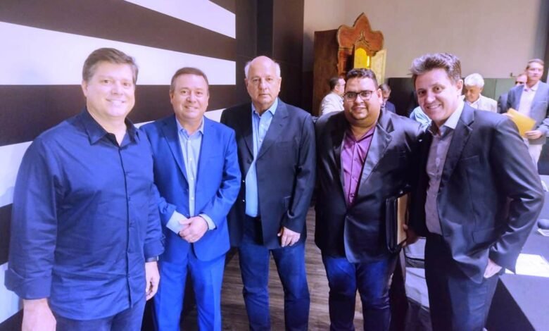 Prefeitura de Guaíra apresenta demandas para secretário do estado