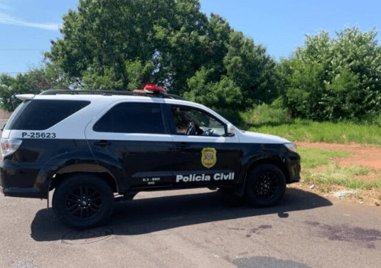 Homem é preso por suspeita de envolvimento em homicídio