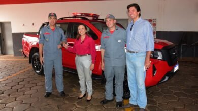 Prefeitura entrega camionete ao Corpo de Bombeiros avaliada em mais de R$ 300 mil