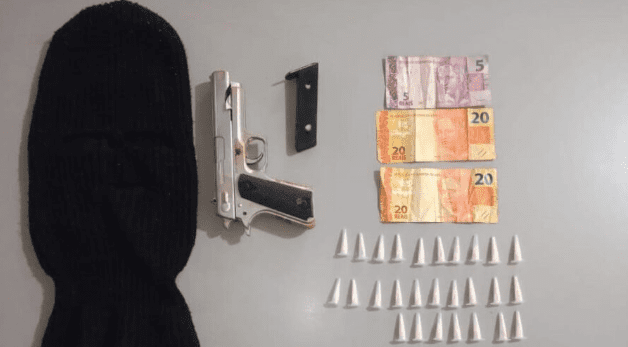 Polícia Militar detém casal suspeito de tráfico