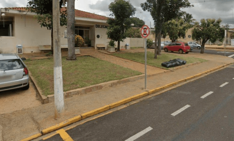 Cachorro é encontrado morto com indícios de facadas