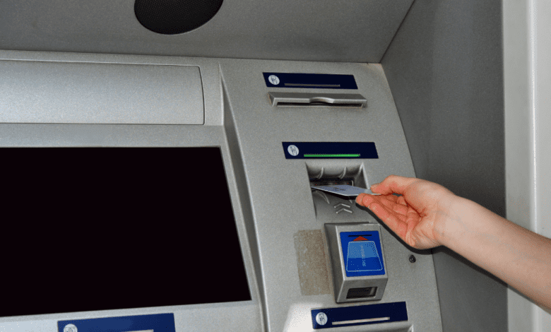 Idosa é vítima de golpe bancário