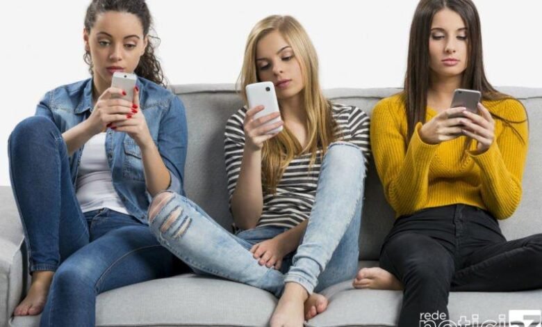 Jovens precisam ter equilíbrio com a tecnologia pelo bem da saúde mental