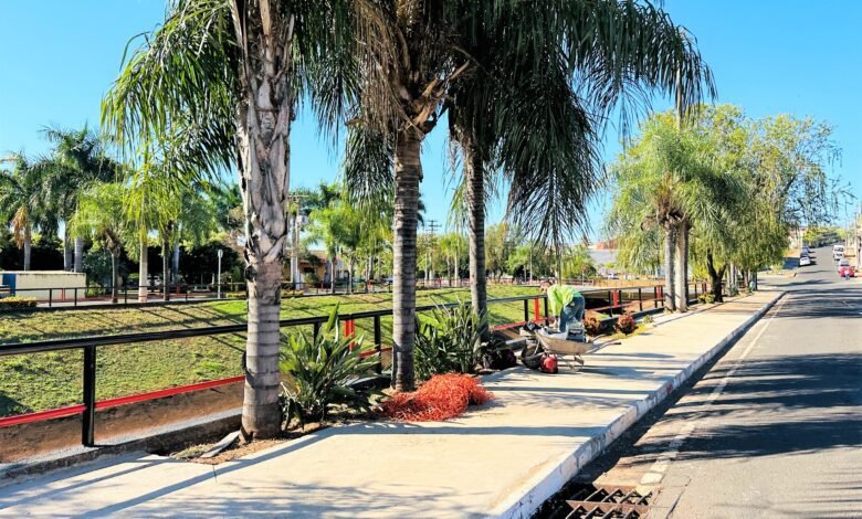 Revitalização com melhoria no calçamento, paisagismo e nova pintura em Olímpia