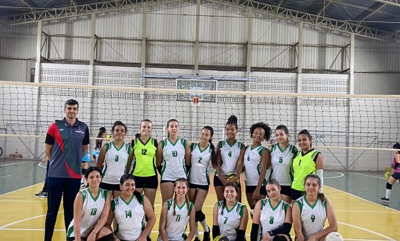 Após sete anos, equipe de vôlei sub-19 da Secretaria Municipal de Esportes se classifica para final estadual dos Jogos Abertos da Juventude. Crédito: Divulgação