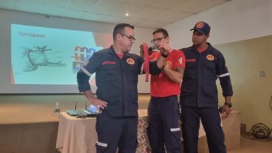 Profissionais da educação participam de encontro formativo sobre primeiros socorros