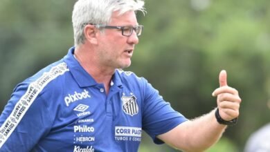 Odair Hellmann é demitido do Santos Futebol Clube