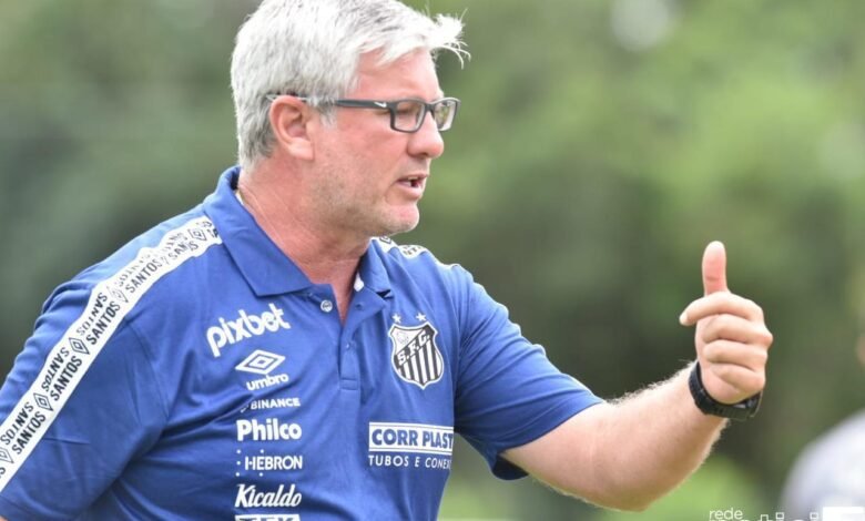 Odair Hellmann é demitido do Santos Futebol Clube