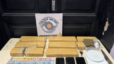 PM detém três homens, uma mulher e apreende 5kg de maconha
