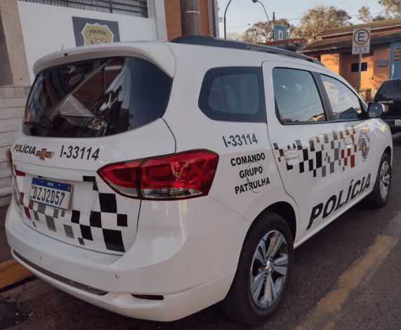 Mulher é autuada e encaminhada à cadeia