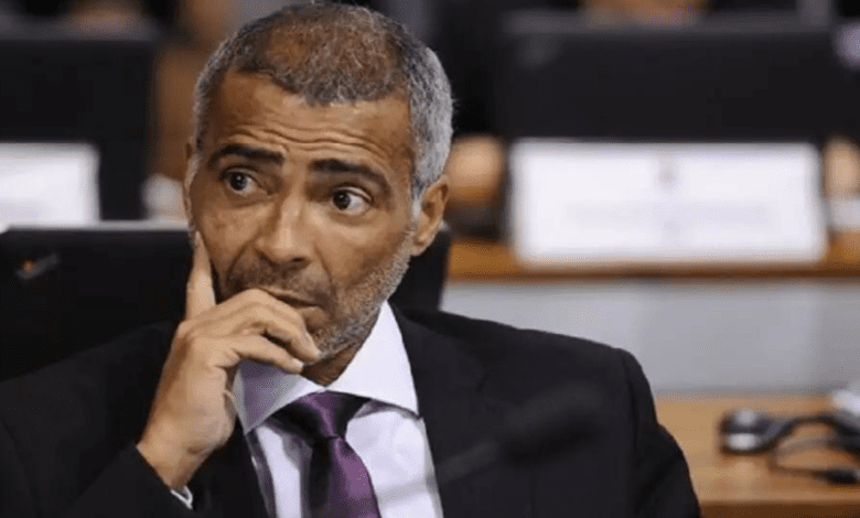 Romário é internado em hospital no Rio