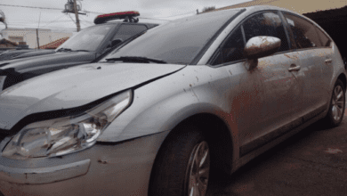 Preso homem de 35 anos com carro furtado após tentativa de fuga