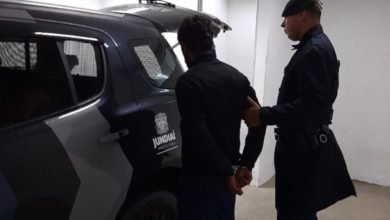 Dois homens são presos por furto a residência