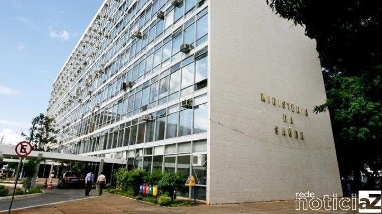 Cronograma de vacina do coronavírus é cobrado por governadores