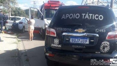 Homem é atropelado por ônibus e morre