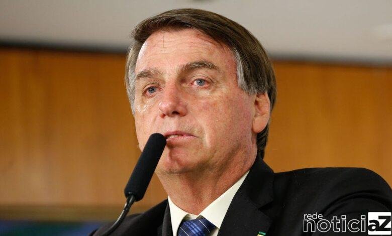 Senadores apresentam notícia-crime contra Bolsonaro