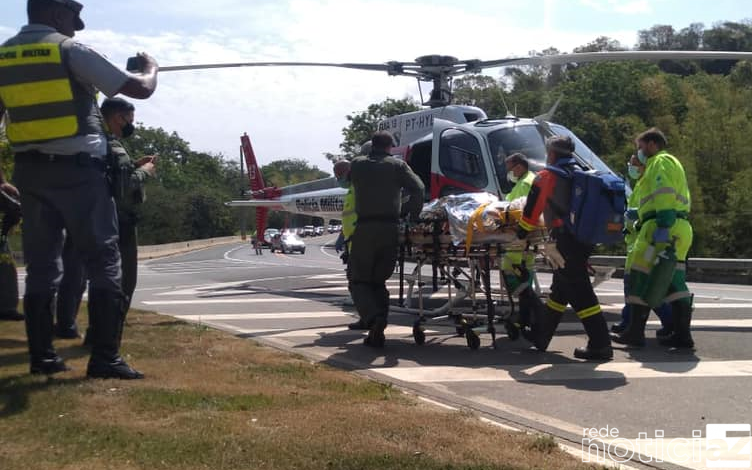 O acidente foi tão grave na Rodovia Romildo Prado que o helicóptero da Pm fez o resgate