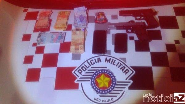 Três homens são presos logo após o roubo a um comércio