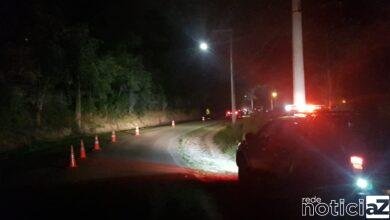 Motociclista bate em carro