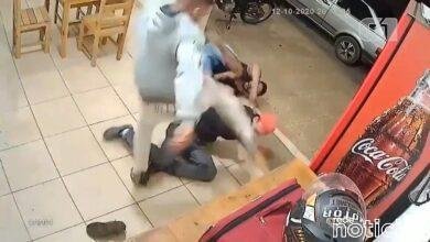 VÍDEO - Motoboy bate em dois após ameaça de morte