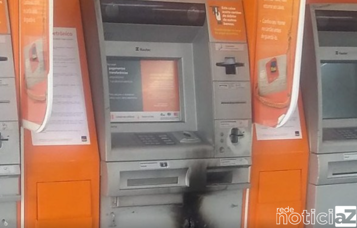Um homem é preso após tentativa de roubo a caixa eletrônico