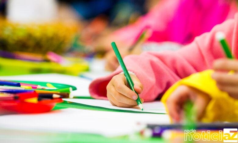 Em concurso da ACE crianças elegem o superprofessor