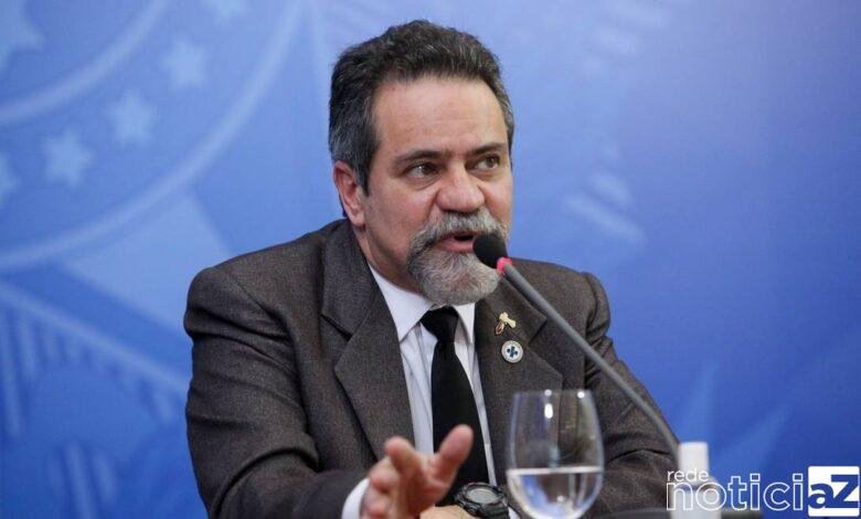 Ministério da Saúde volta atrás e não vai mais comprar vacinas