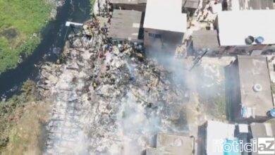 Incêndio de grandes proporções atinge várias casas