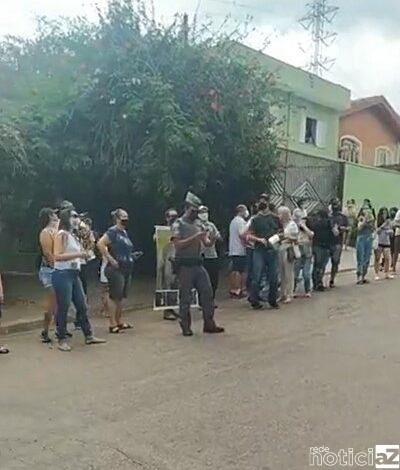 Manifestação em protesto ao sumiço da cadela Kyra