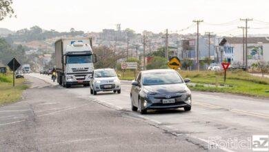 Motociclista morre em estrada
