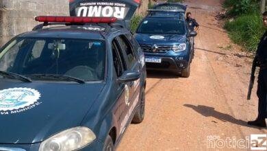 GCM recupera veículo roubado e detém assaltantes