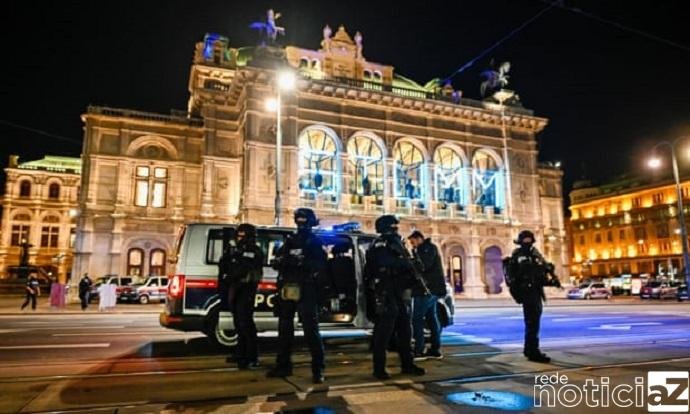 Viena sofre ataque terrorista
