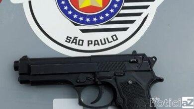 Polícia prende homem por porte ilegal de arma